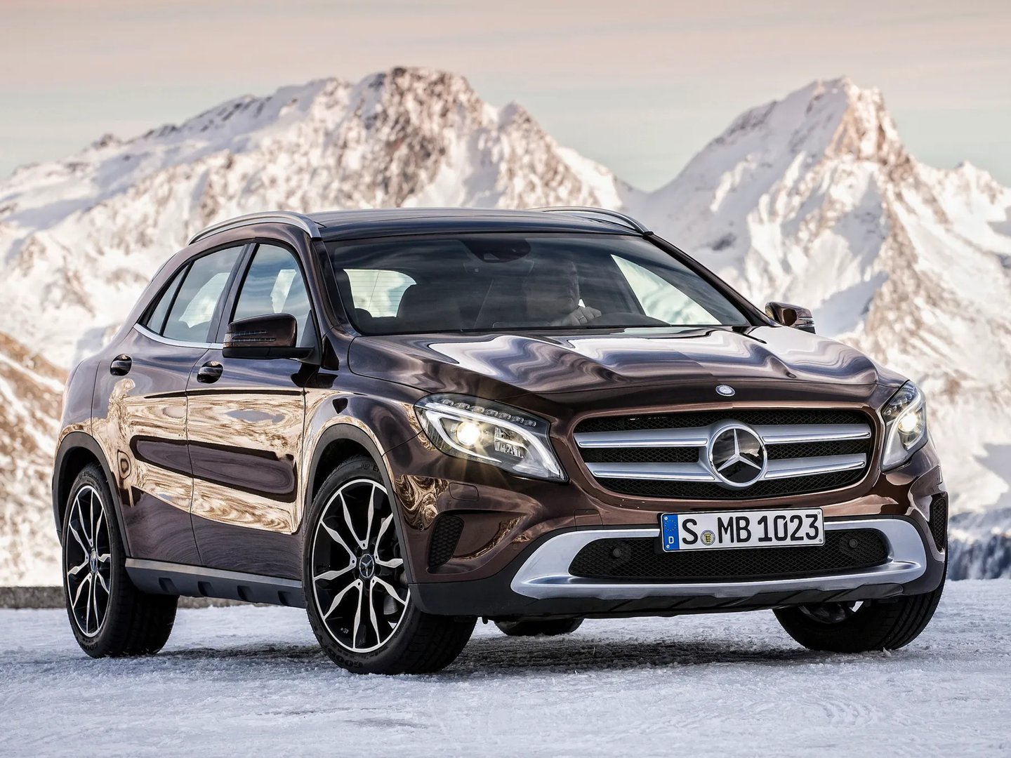 X156  SUV 5-doors