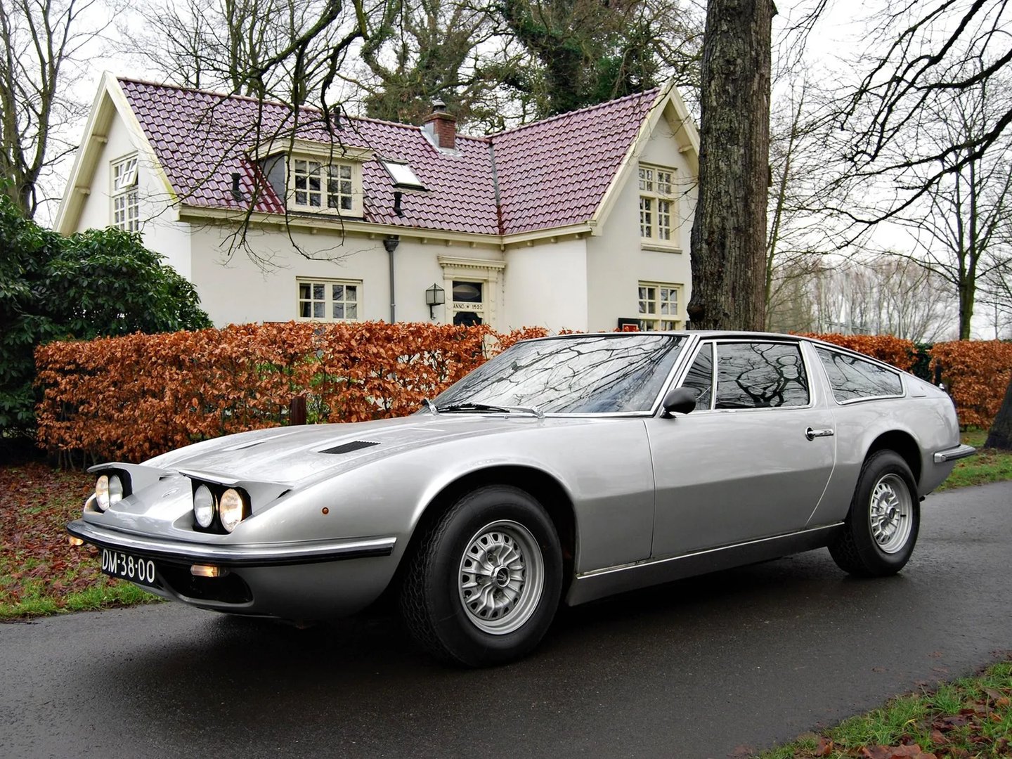 Maserati_Indy_1_generation__Coupe__7.jpg