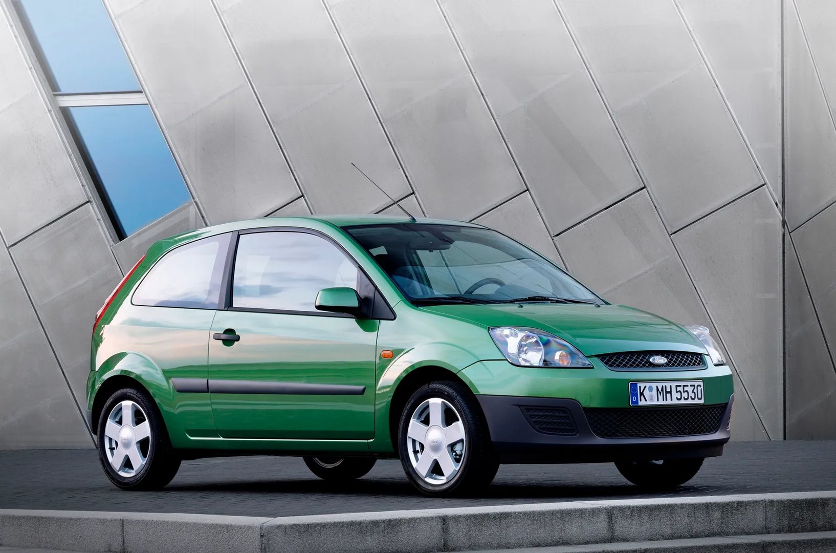 Ford_Fiesta_5_generation_restyling__Mini_3-doors__6.jpg