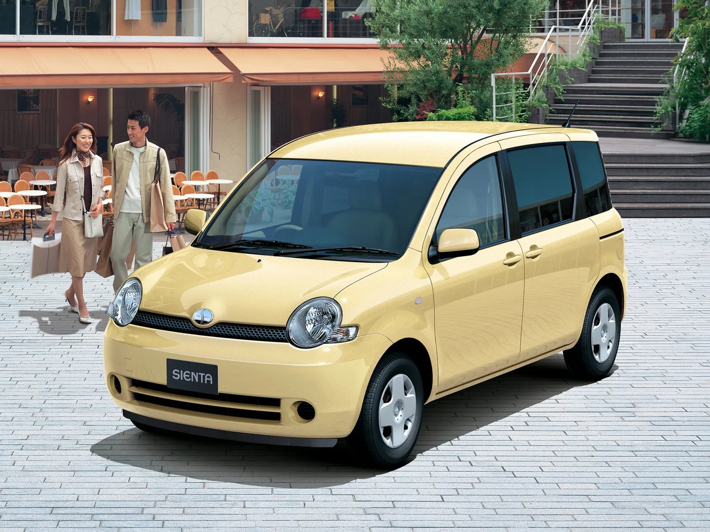 Toyota_Sienta_1_generation__Compact_Van__6.jpg