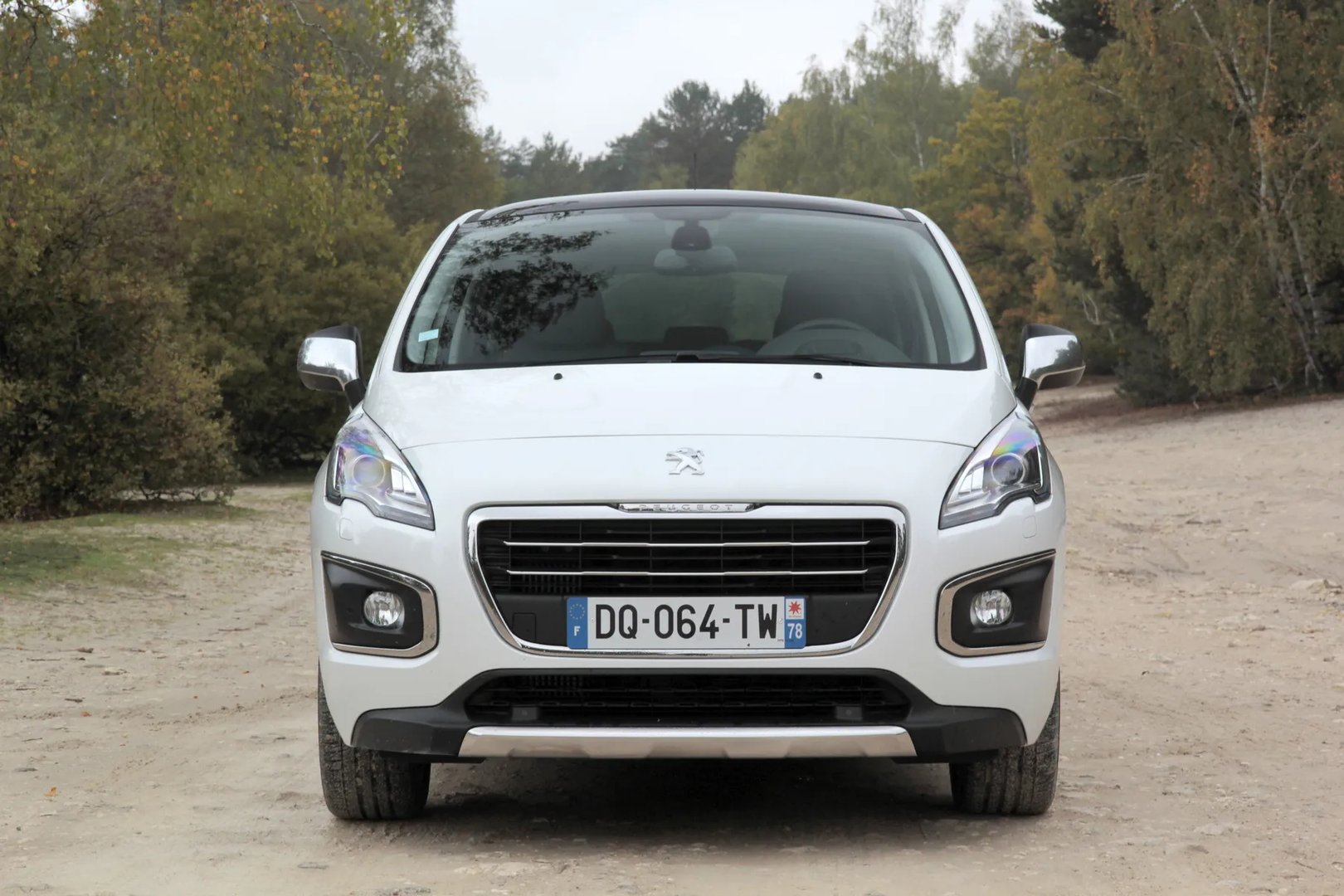Peugeot_3008_1_generation_restyling__SUV_5-doors__6.jpg