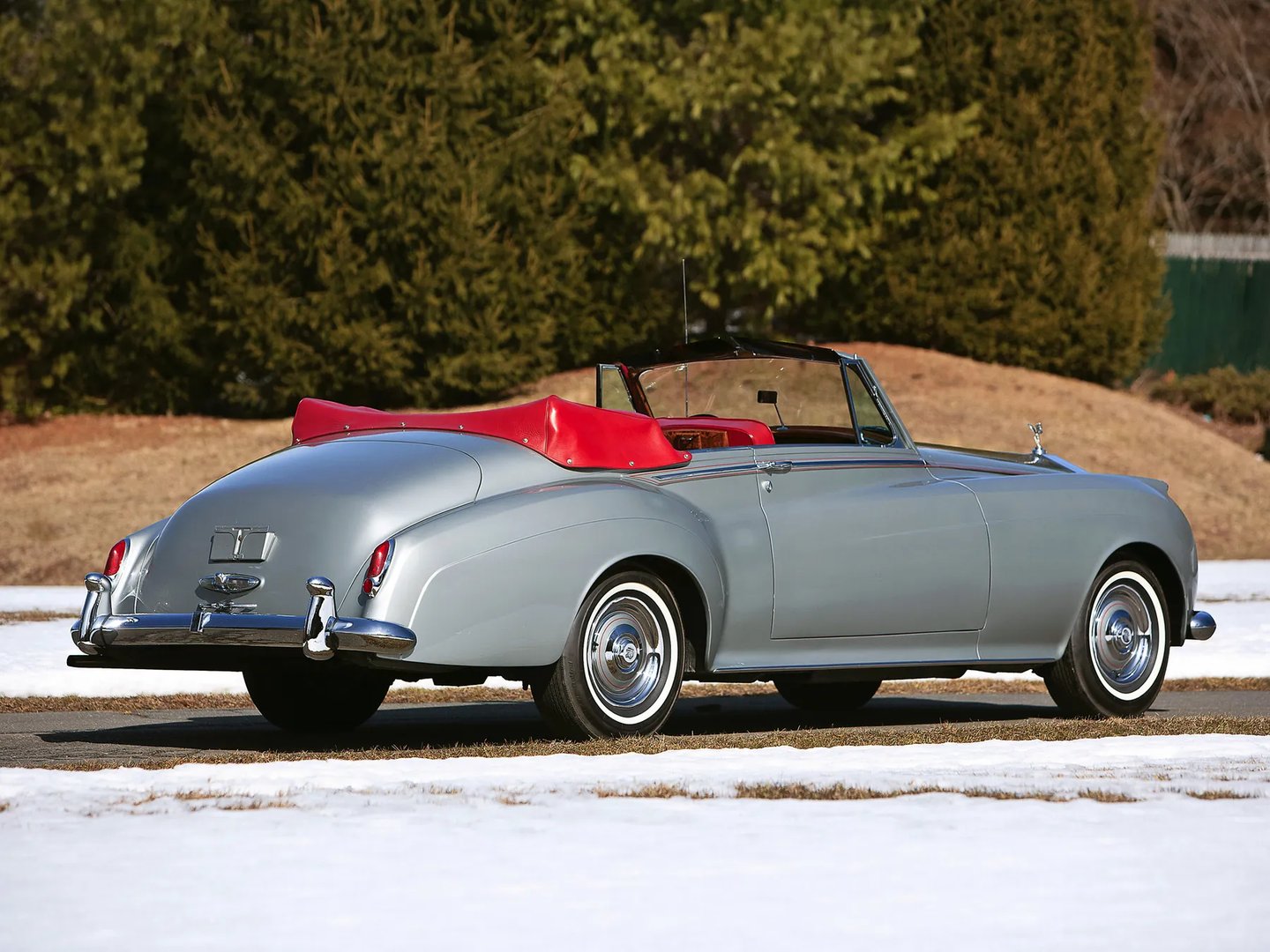Rolls-Royce_Silver_Cloud_2_generation__Cabrio__9.jpg