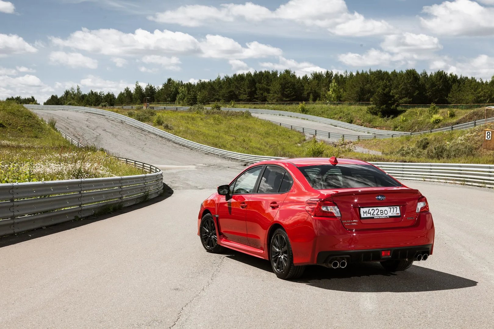 Subaru_WRX_1_generation__Sedan__9.jpg