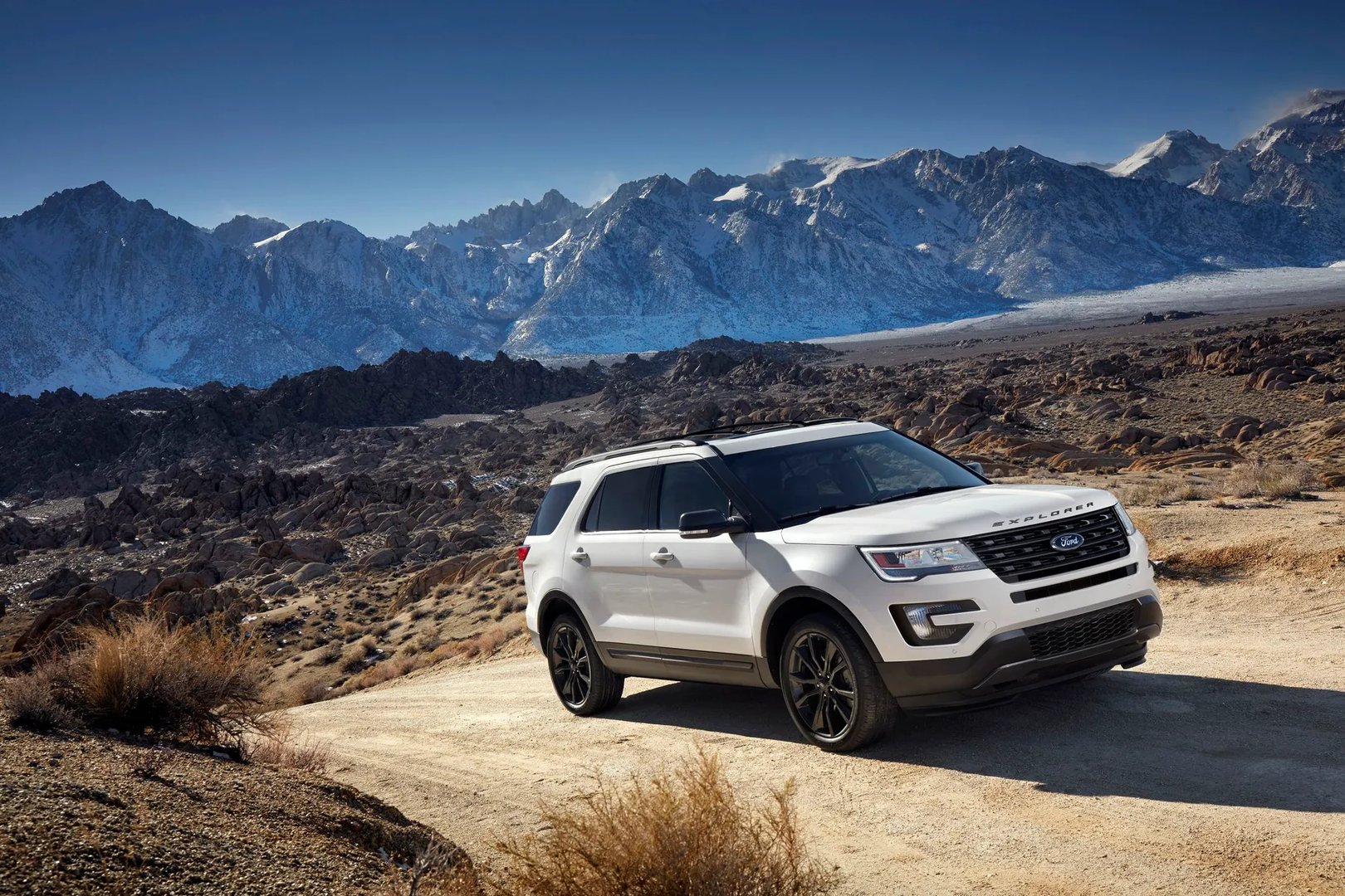 Ford_Explorer_5_generation_restyling__SUV_5-doors__11.jpg