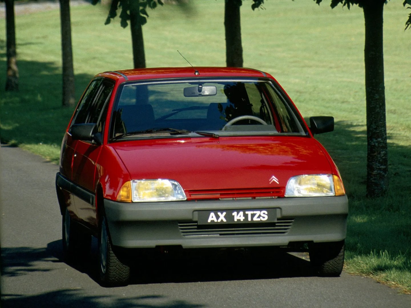 Citroen_AX_1_generation__Mini_3-doors__2.jpg