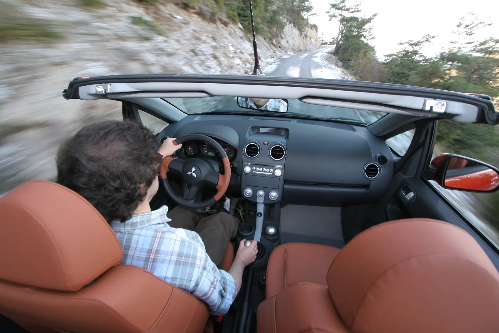 Mitsubishi_Colt_6_generation__Cabrio__13.jpg