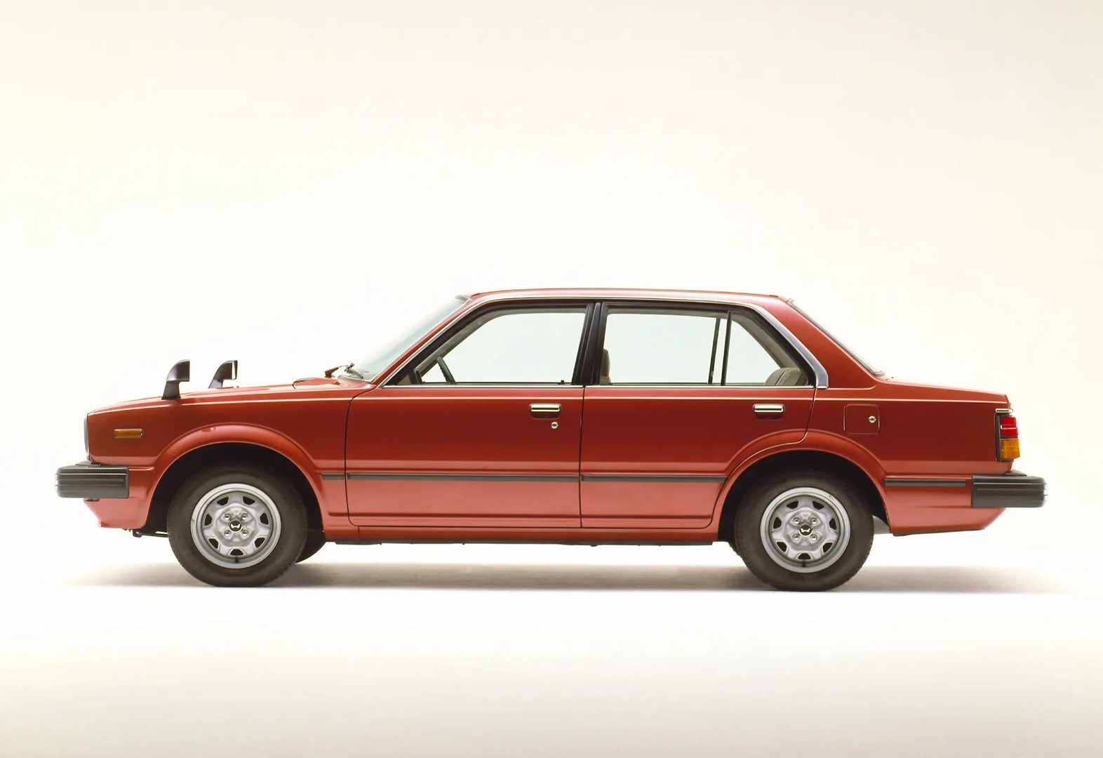 Honda_Civic_(USA)_2_generation__Sedan__2.jpg