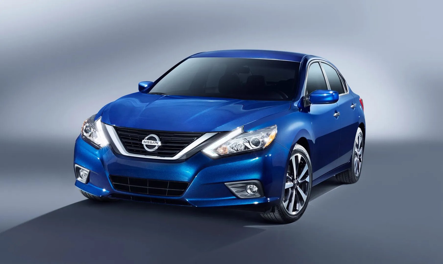 Nissan_Altima_5_generation_restyling__Sedan__2.jpg