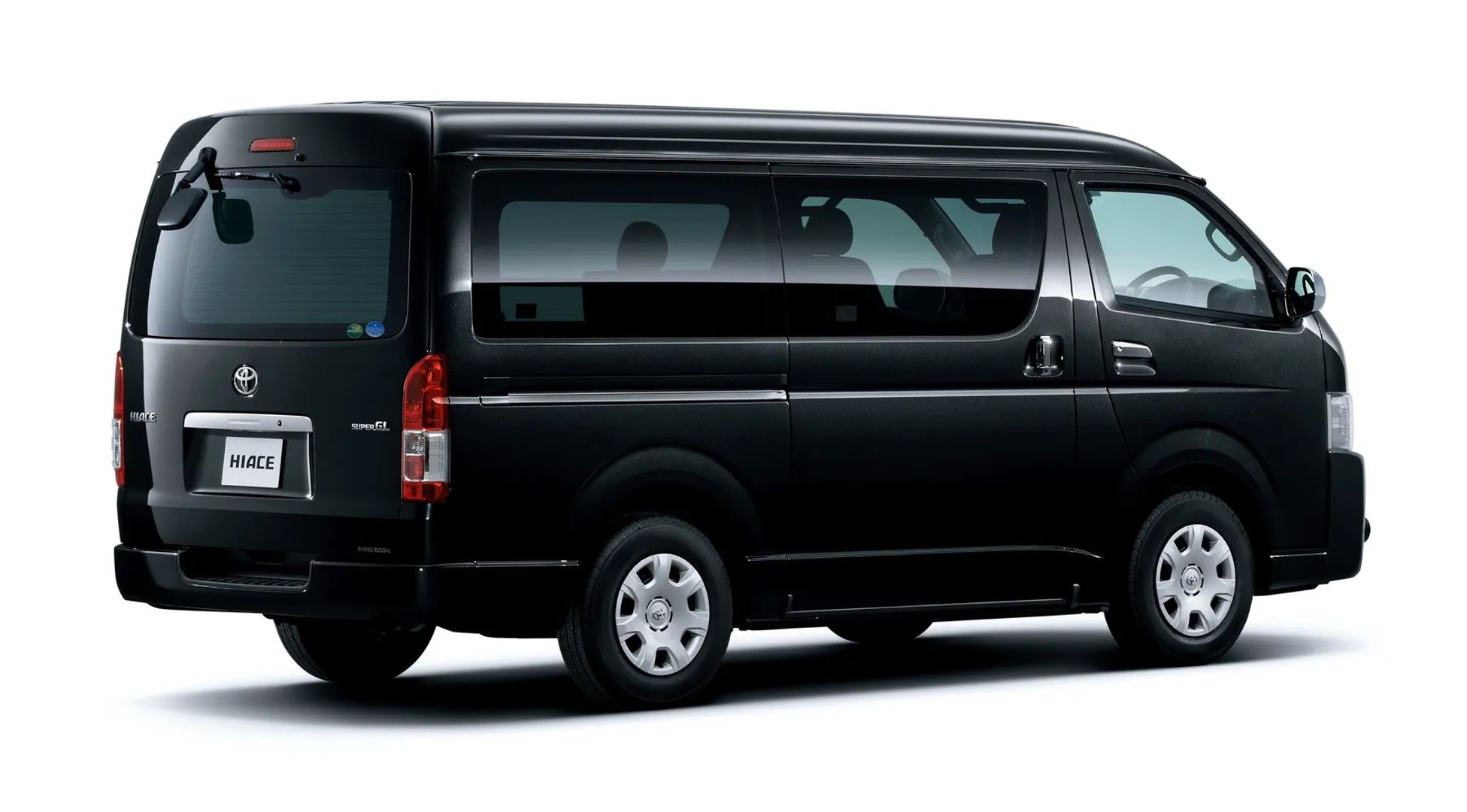 Toyota_HiAce_3_generation_restyling__Minivan__5.jpg