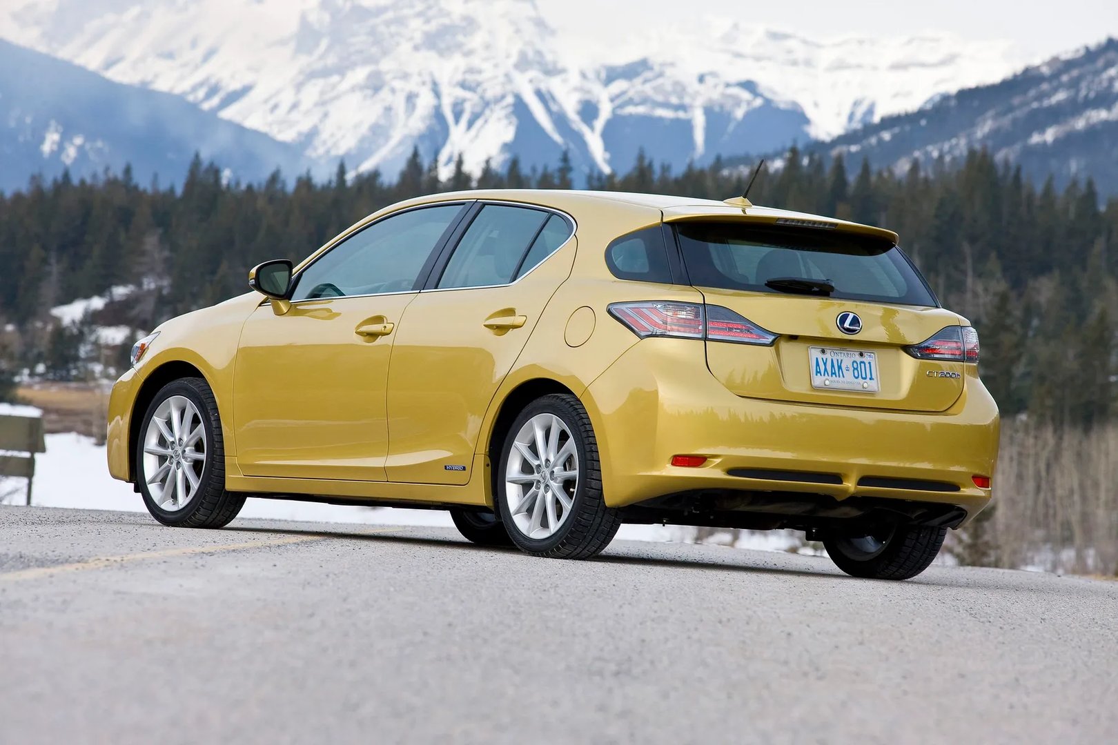 Lexus_CT_1_generation__Hatchback_5-door__13.jpg