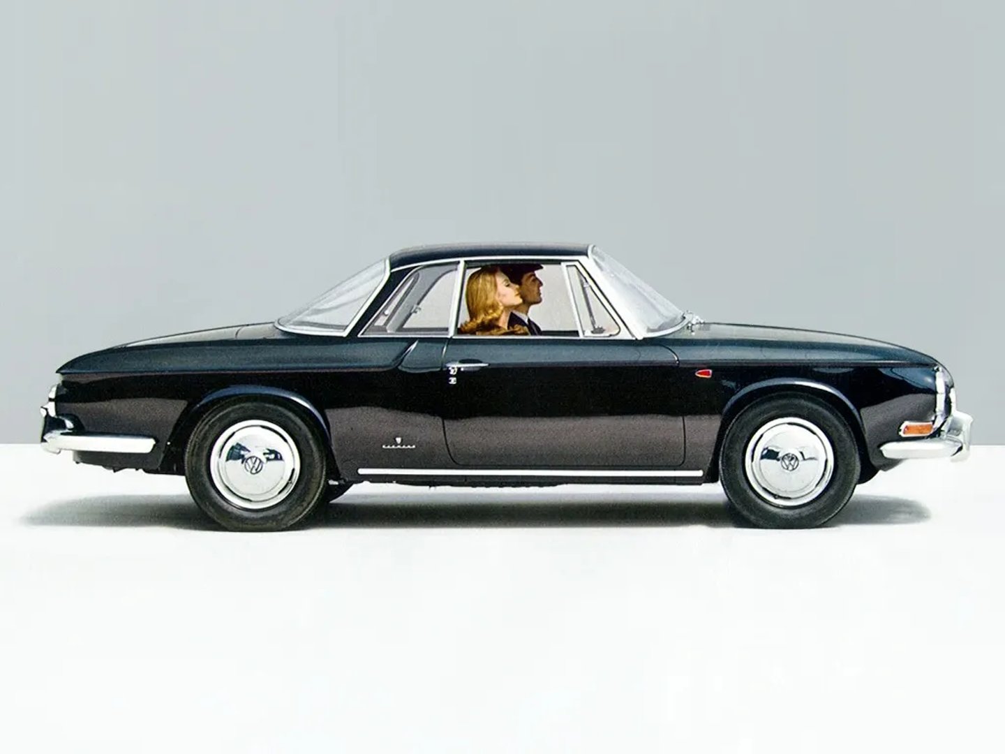 Volkswagen_Karmann-Ghia_2_generation__Coupe__1.jpg