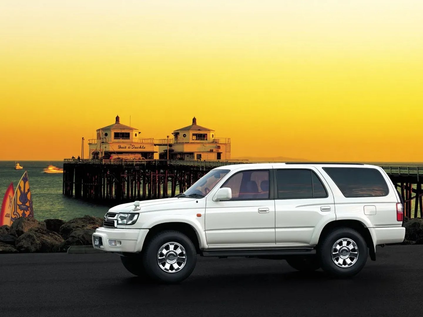 Toyota_Hilux_Surf_3_generation_restyling__SUV_5-doors__5.jpg