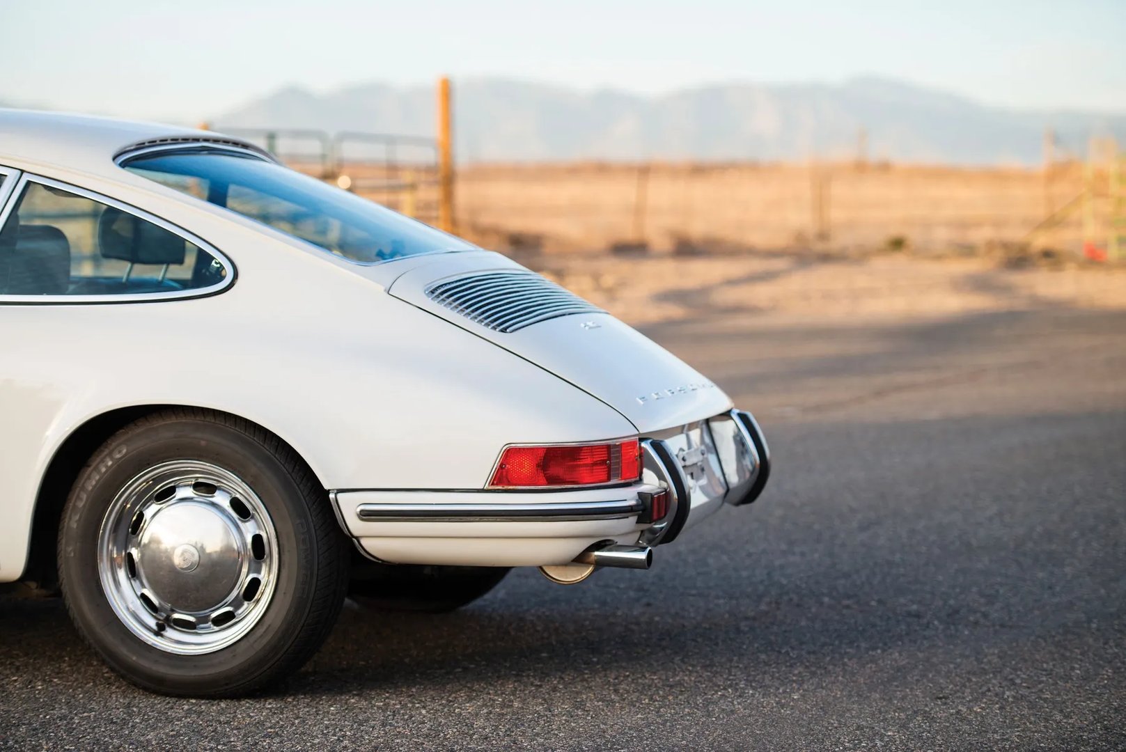 Porsche_912_1_generation__Coupe__10.jpg