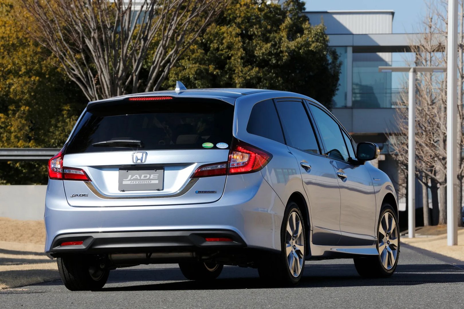 Honda_Jade_1_generation__Hatchback_5-door__6.jpg