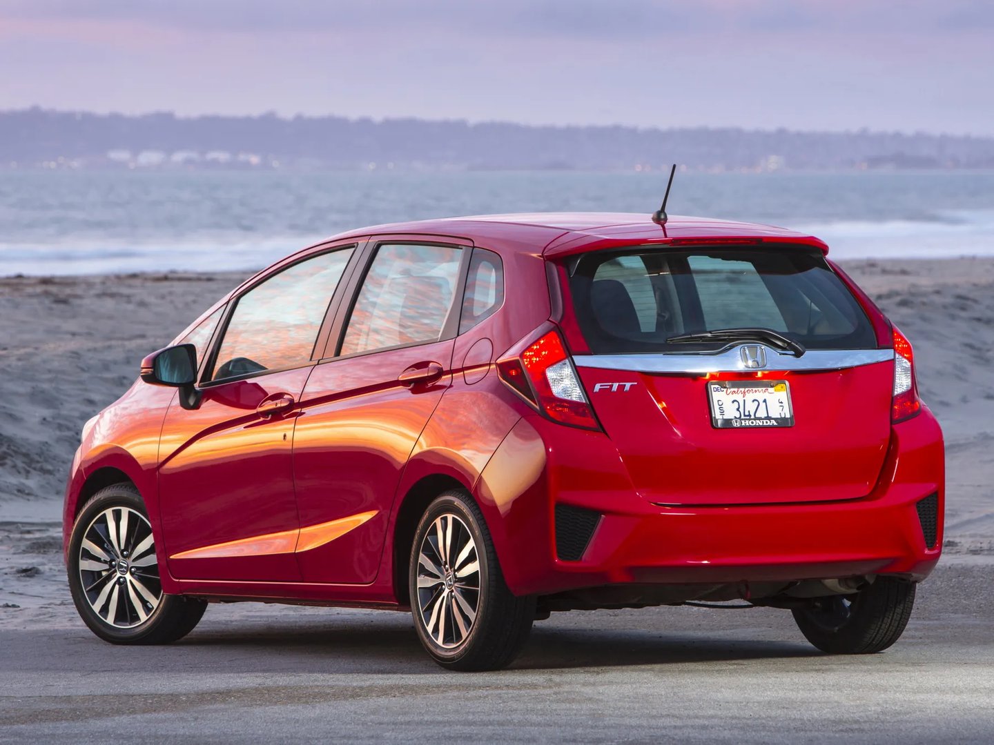 Honda_Fit_3_generation__Mini_5-doors__3.jpg