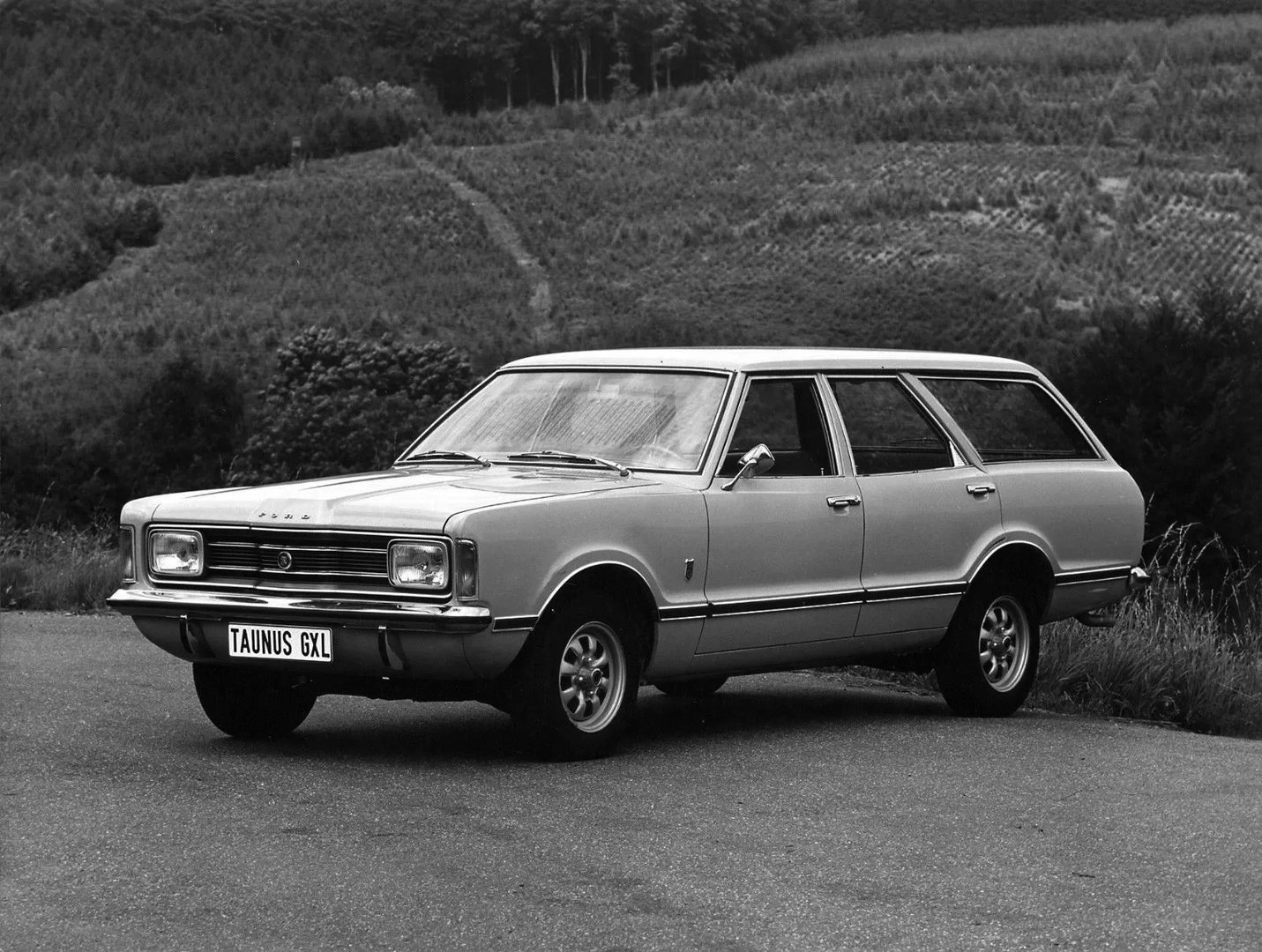 Ford_Taunus_2_generation__Estate_5-door__1.jpg
