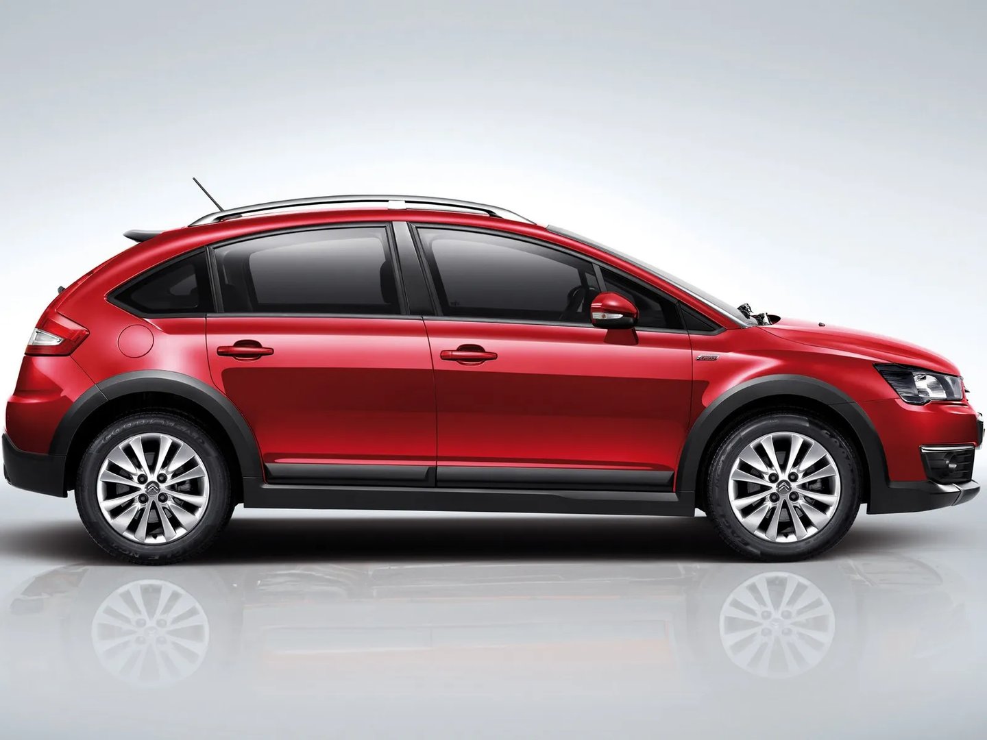 Citroen_C-Quatre_2_generation__Hatchback_5-door__2.jpg