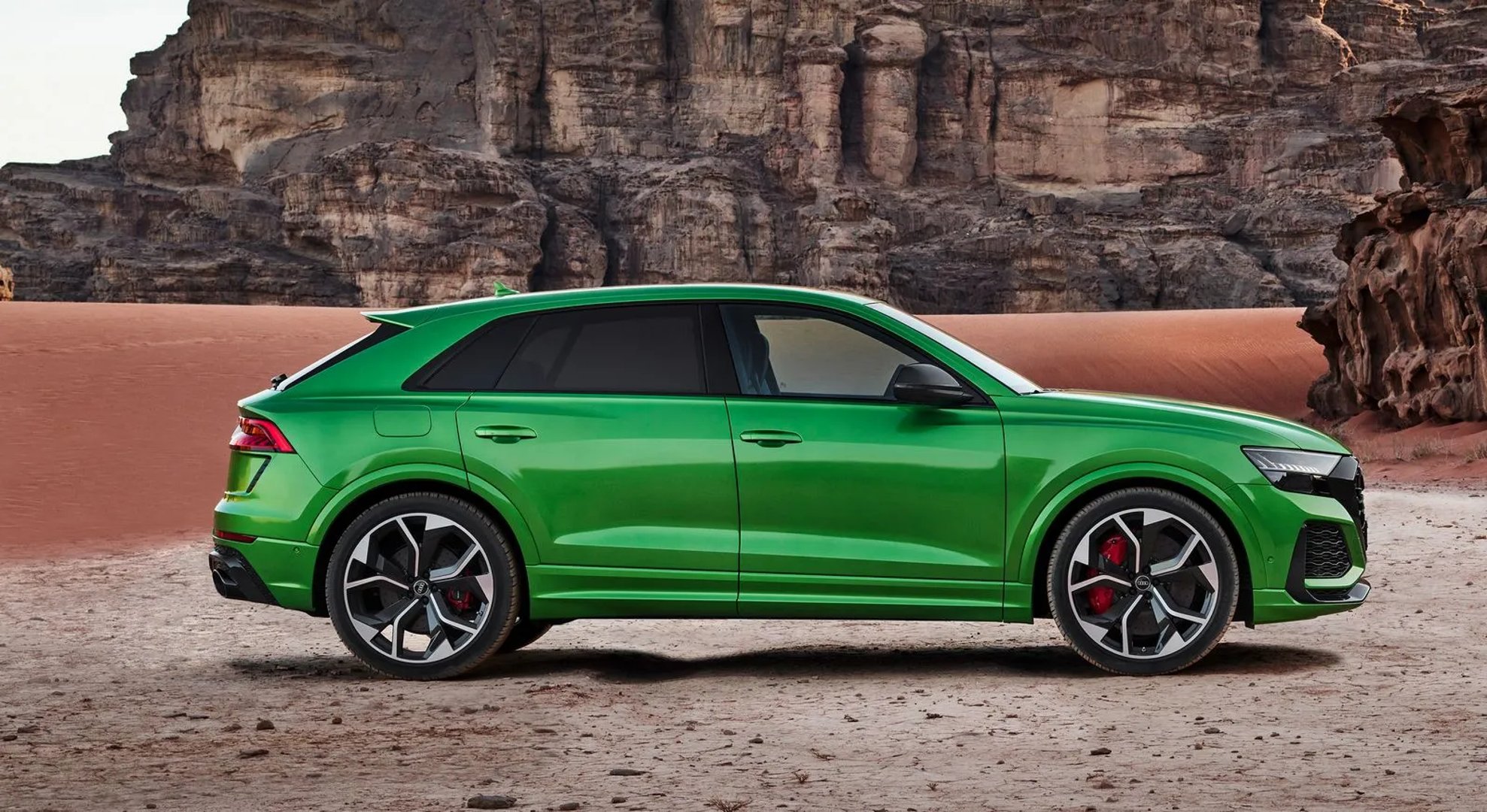 Audi_RS_Q8_1_generation__SUV_5-doors__1.jpg