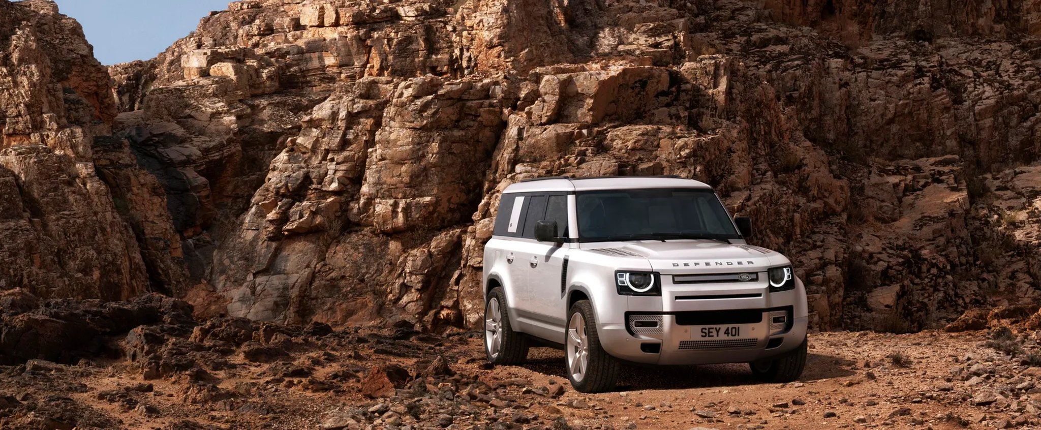 Land Rover_Defender_2_generation__SUV_Long__1.jpg