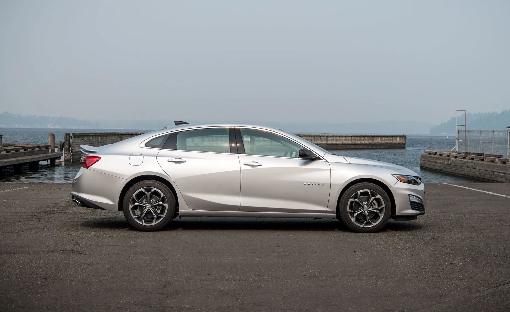 Chevrolet_Malibu_9_generation_restyling__Sedan__11.jpg