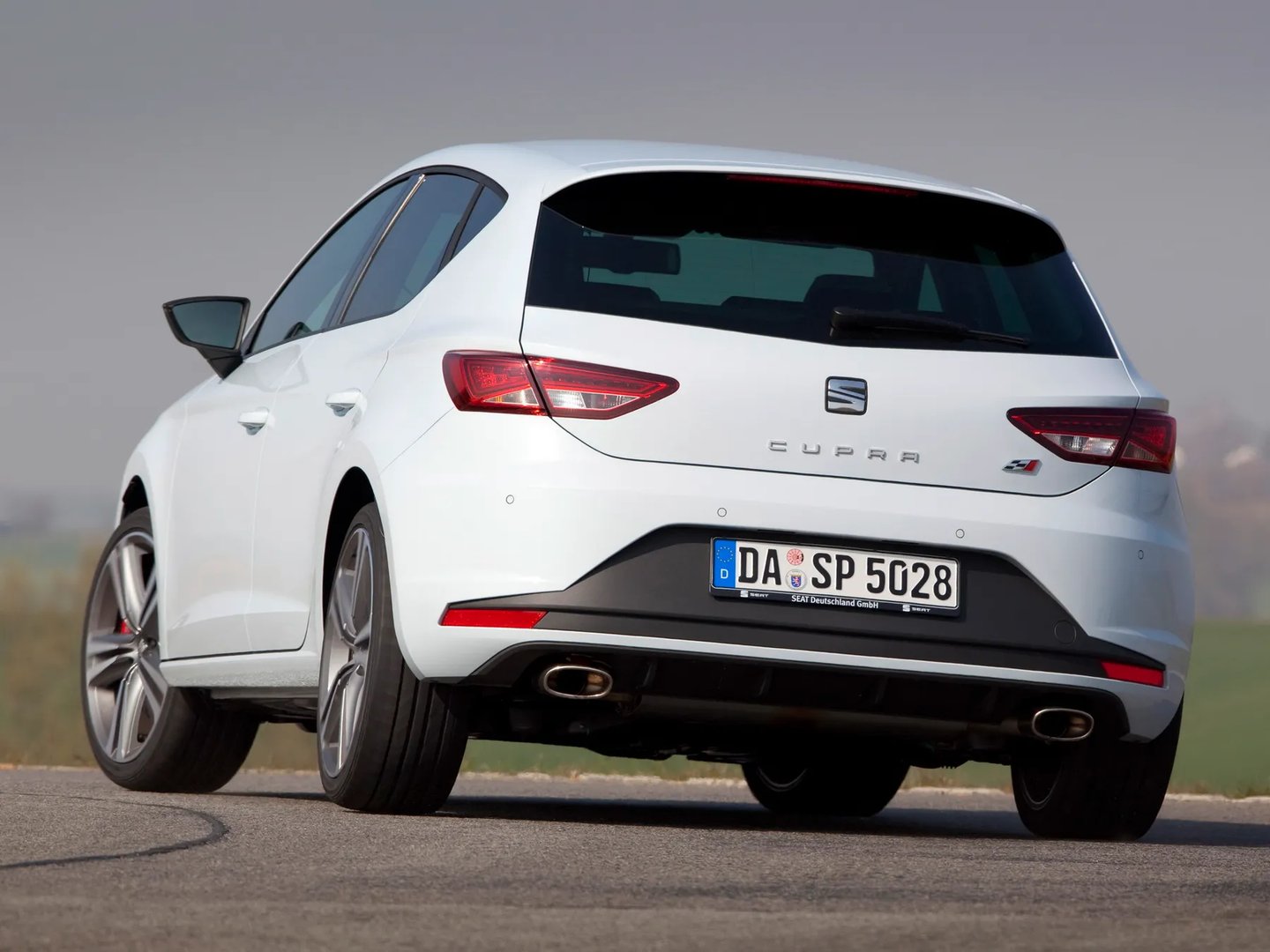SEAT_Leon_Cupra_3_generation__Hatchback_5-door__13.jpg