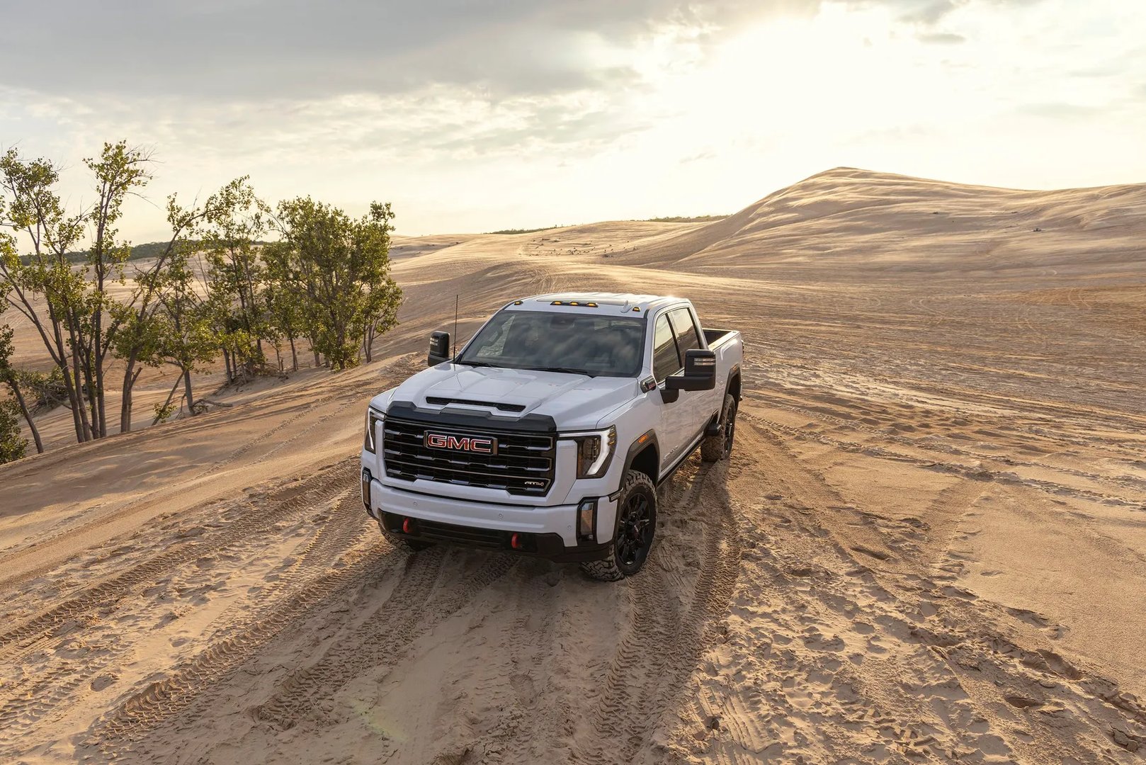 GMC_Sierra_4_generation_restyling__Pickup_double-cab__6.jpg