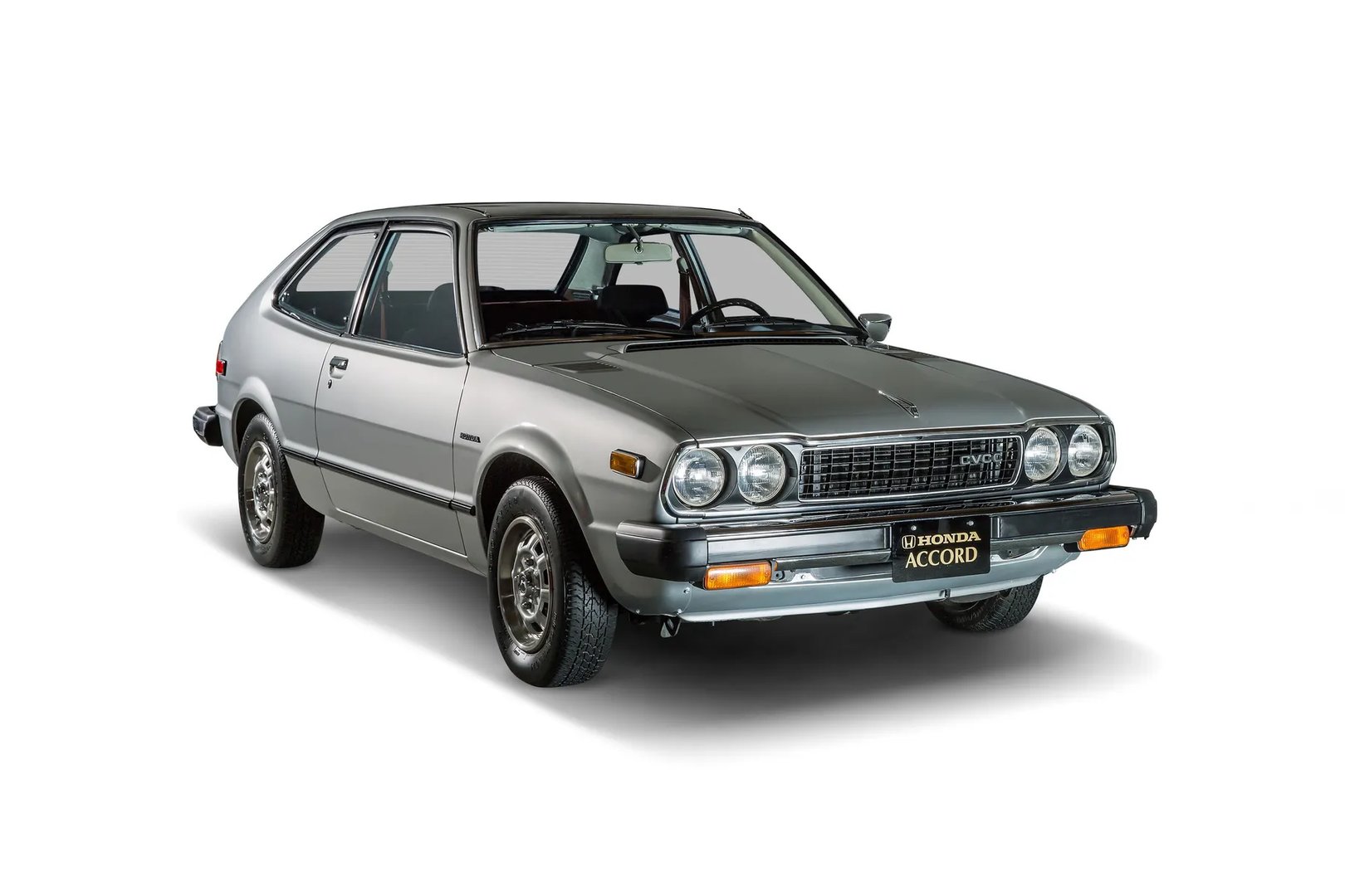 Honda_Accord_(USA)_1_generation__Hatchback_3-door__2.jpg