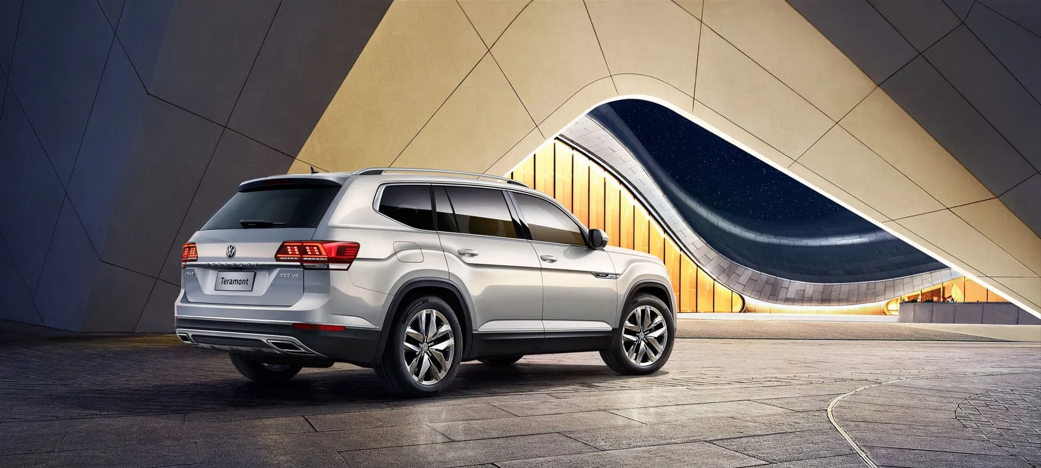 Volkswagen_Teramont_1_generation__SUV_5-doors__11.jpg