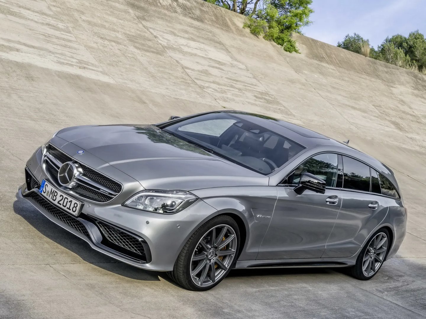 Mercedes_CLS_AMG_2_generation_restyling__Estate_5-door__7.jpg