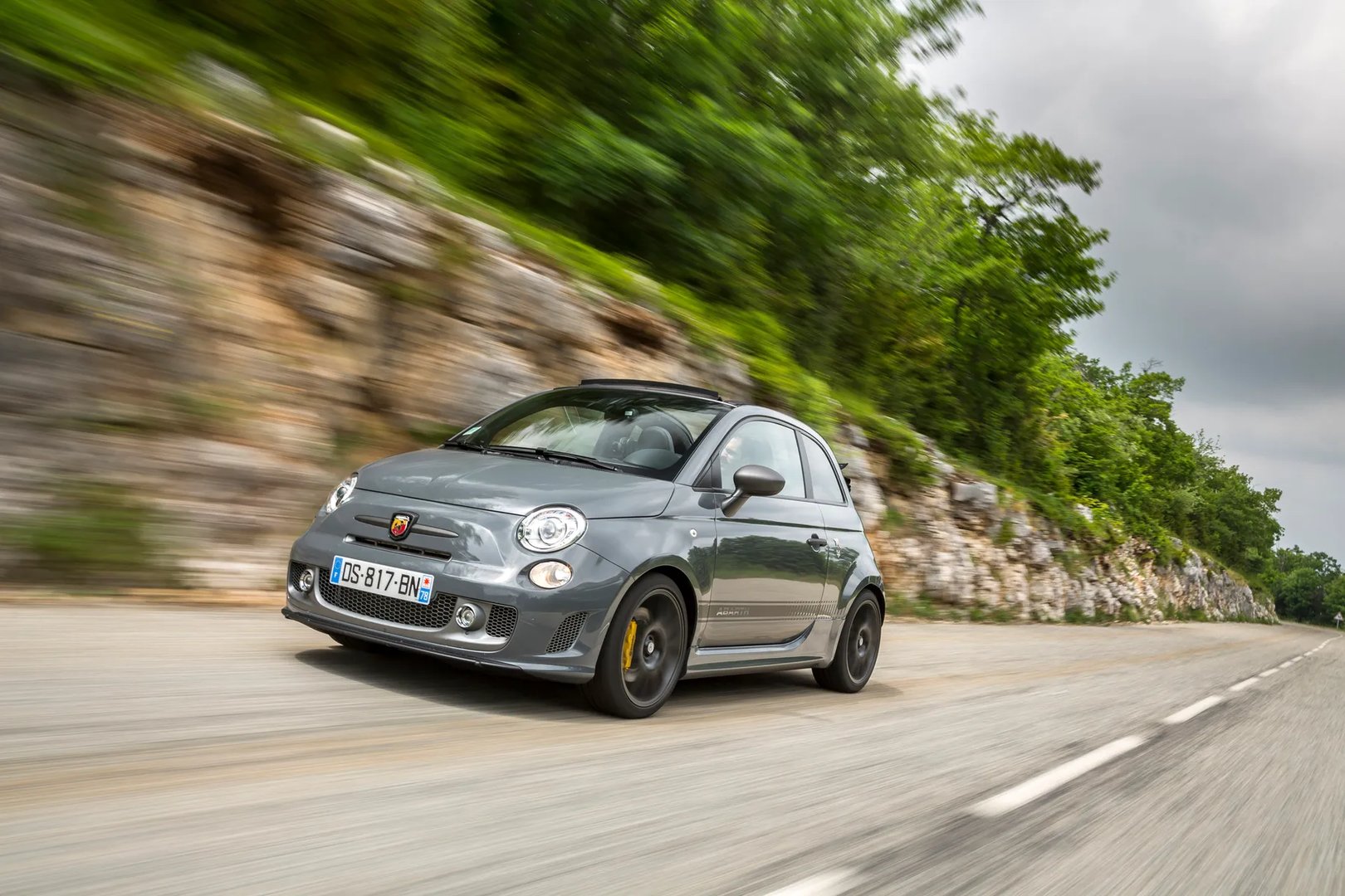 abarth_595_1_generation__Cabrio__6.jpg