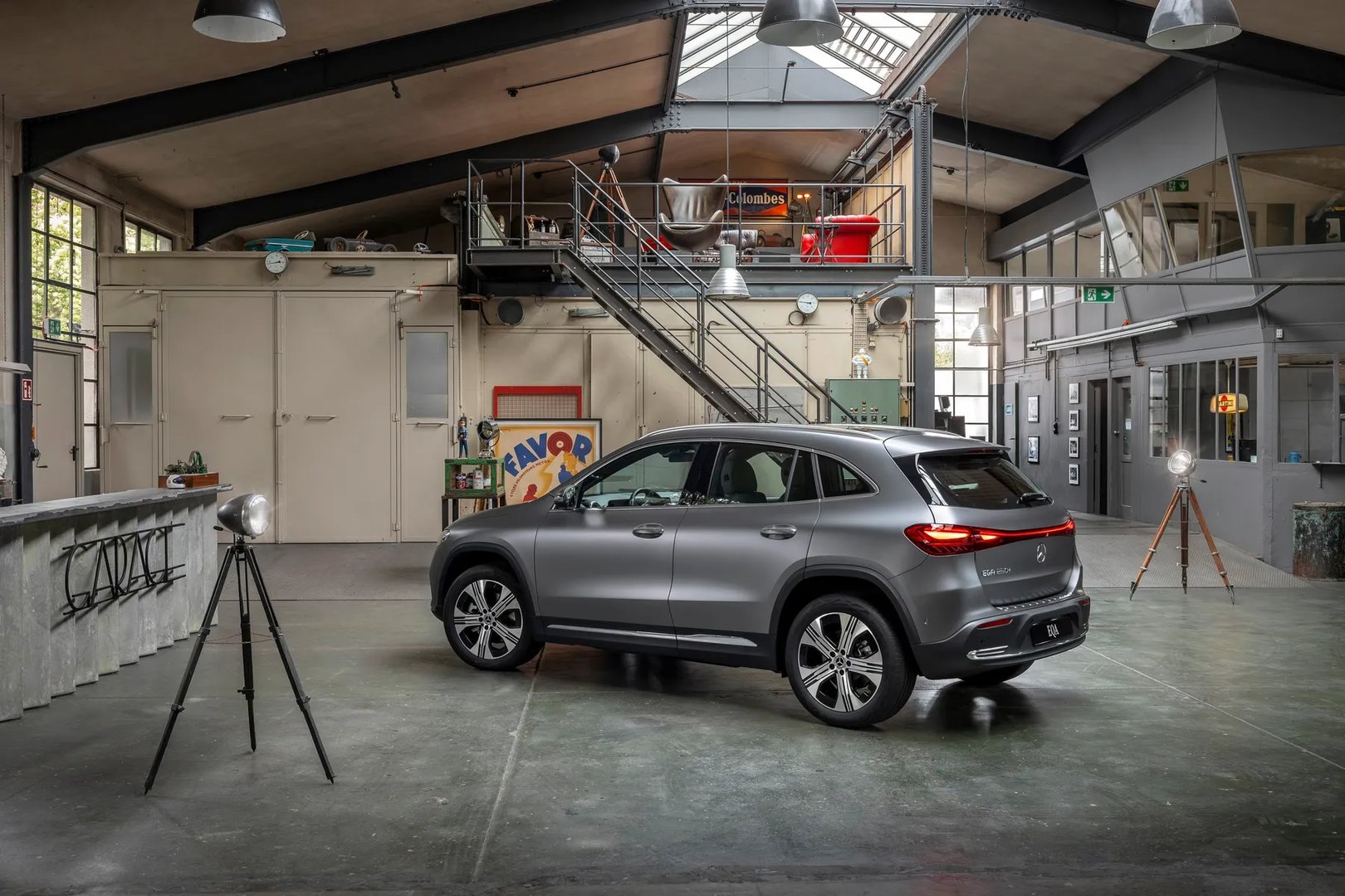 Mercedes_EQA_1_generation_restyling__SUV_5-doors__12.jpg