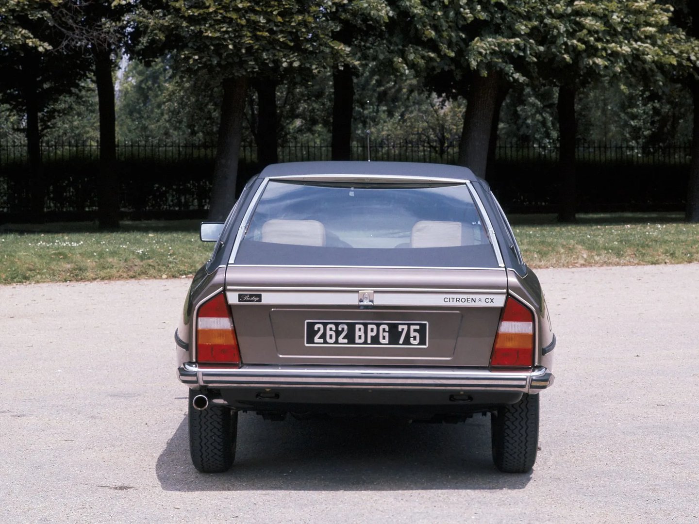 Citroen_CX_1_generation__Hatchback_5-door__12.jpg