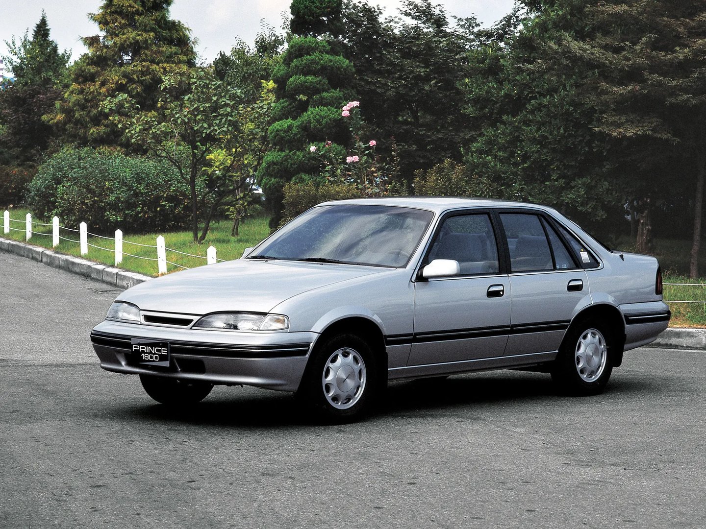 Daewoo_Prince_1_generation__Sedan__1.jpg