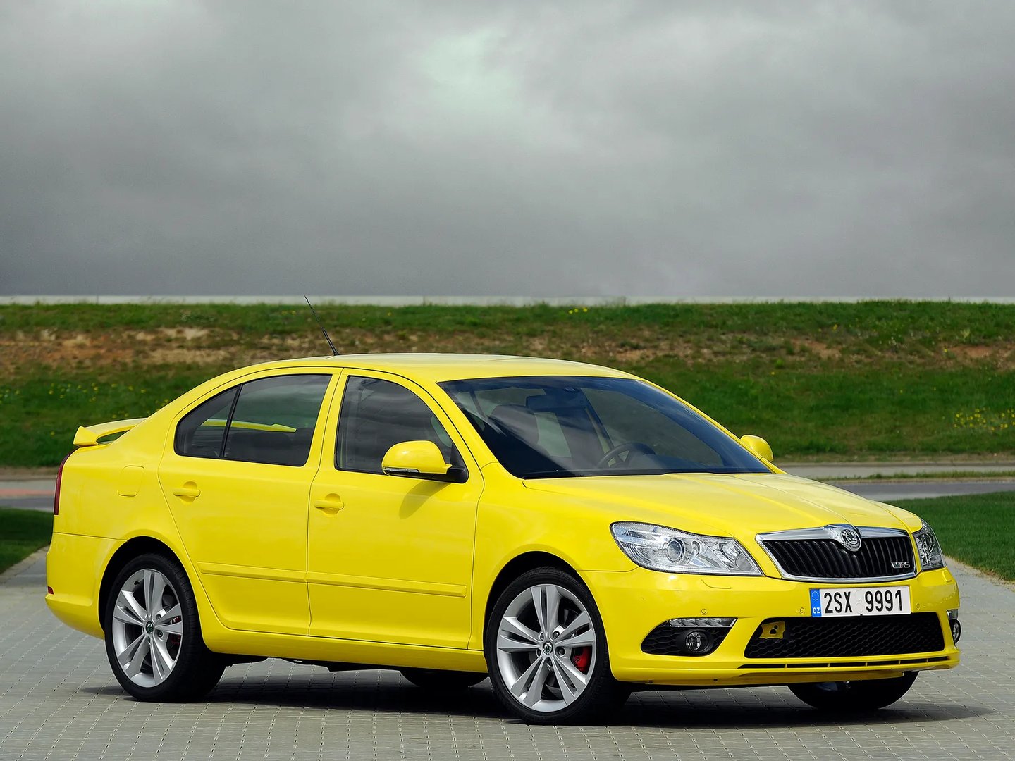 Skoda_Octavia_RS_2_generation_restyling__Liftback__9.jpg