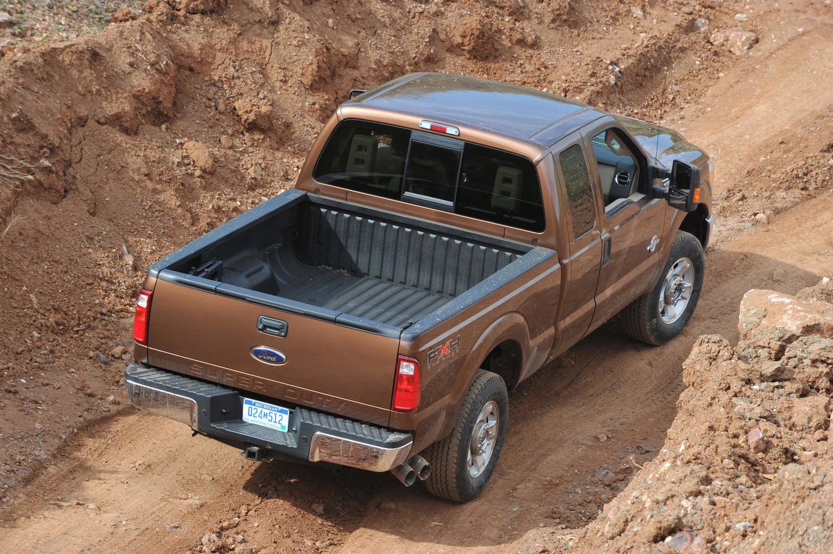 Ford_F-250_3_generation__Pickup_1.5-cab__2.jpg