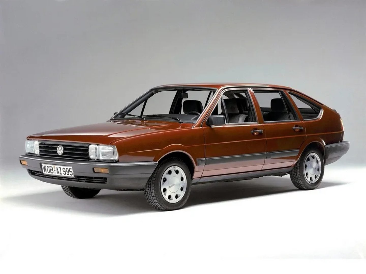 —  Hatchback 5-door