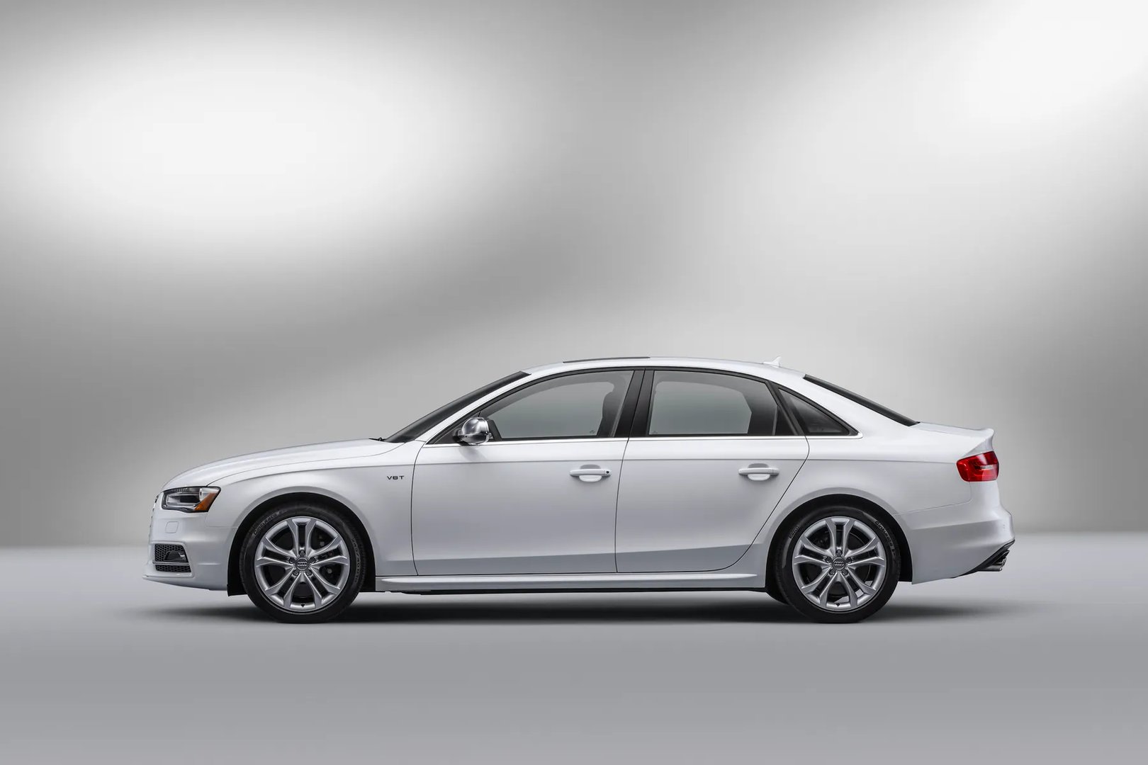 Audi_S4_4_generation_restyling__Sedan__13.jpg
