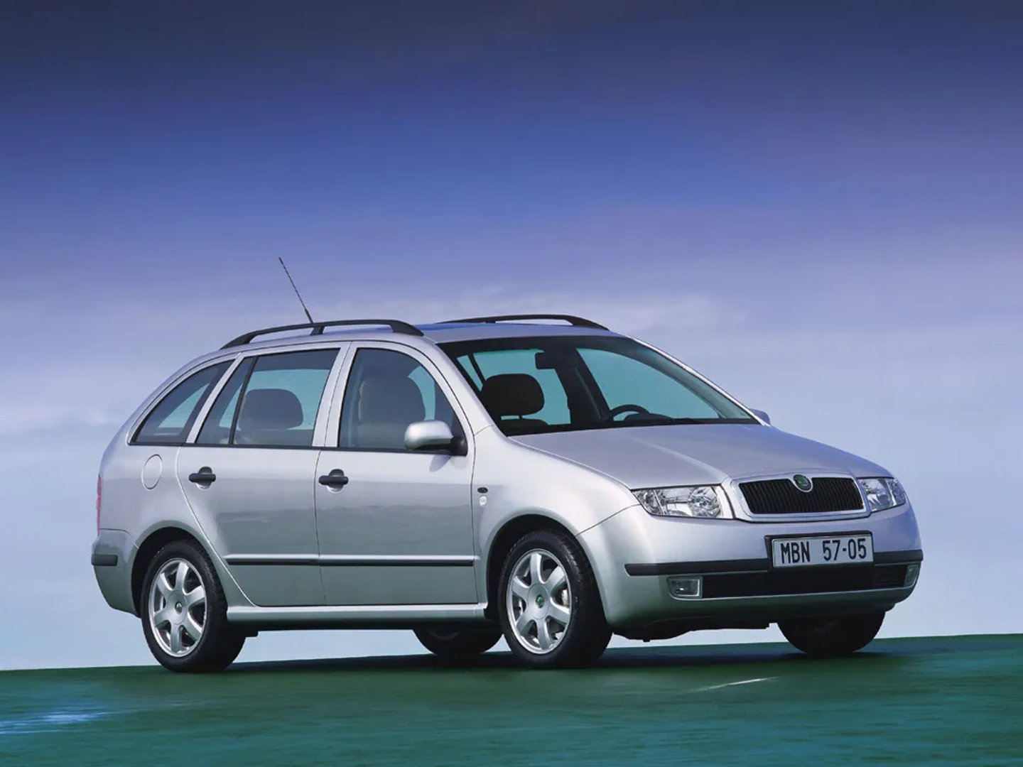 Skoda_Fabia_1_generation__Estate_5-door__5.jpg
