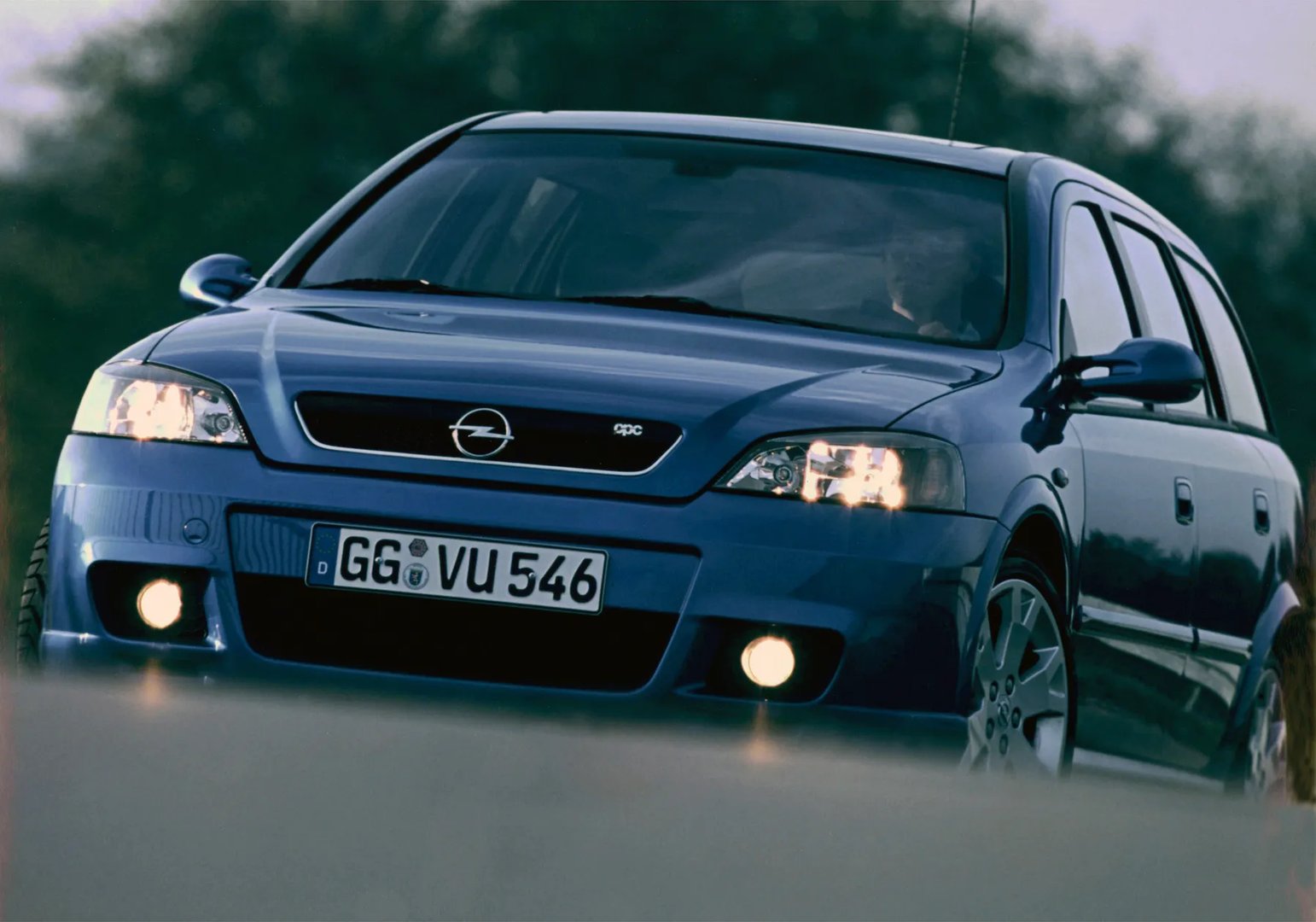 Opel_Astra_OPC_1_generation_restyling__Estate_5-door__9.jpg