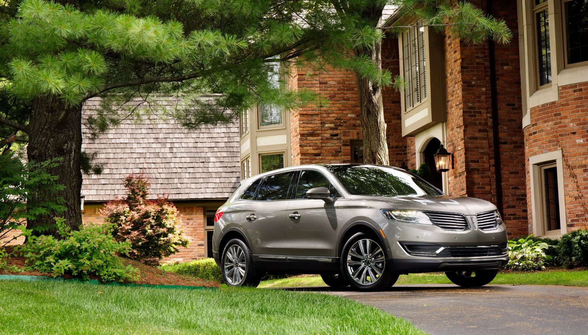 Lincoln_MKX_2_generation__SUV_5-doors__3.jpg