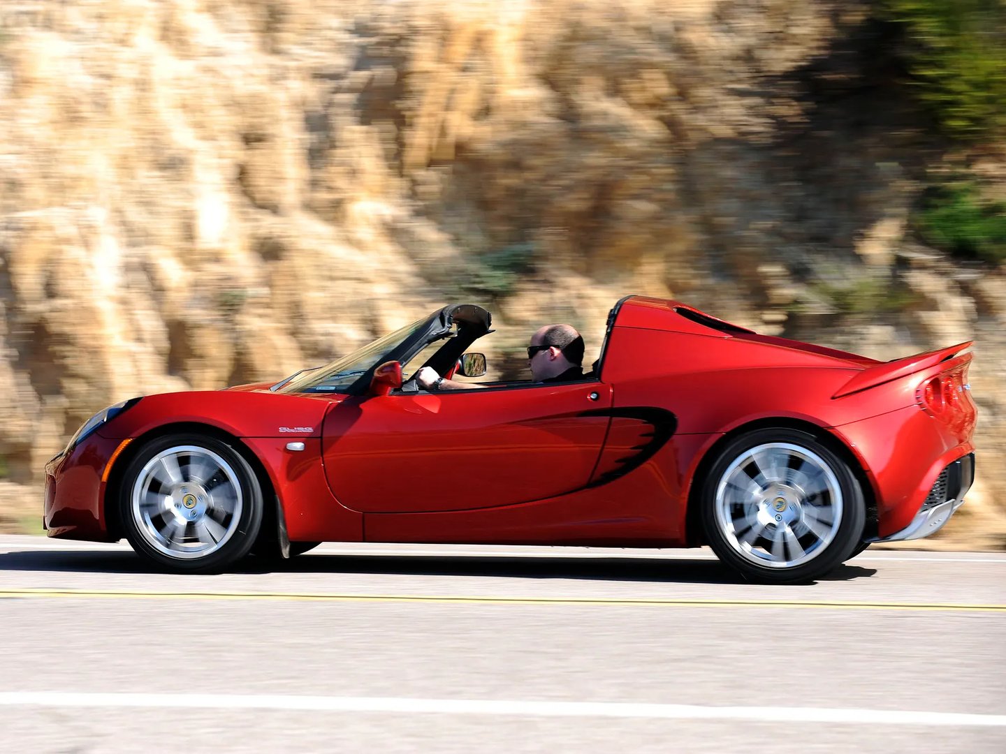 Lotus_Elise_2_generation__Roadster__1.jpg