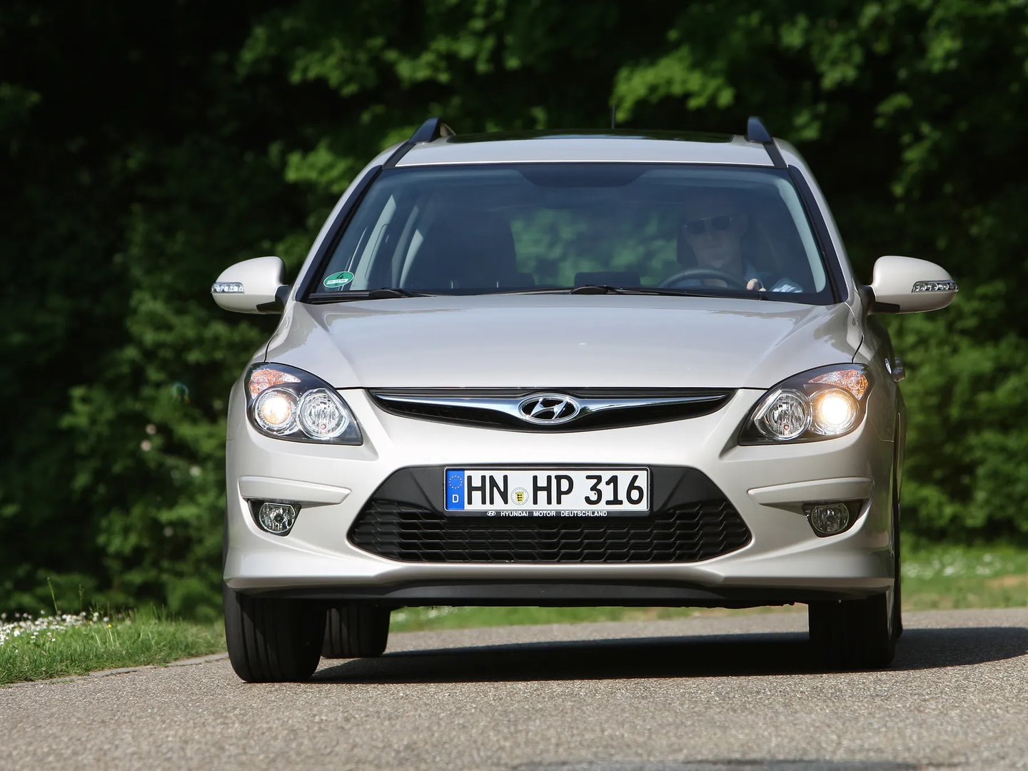 Hyundai_i30_1_generation_restyling__Estate_5-door__1.jpg