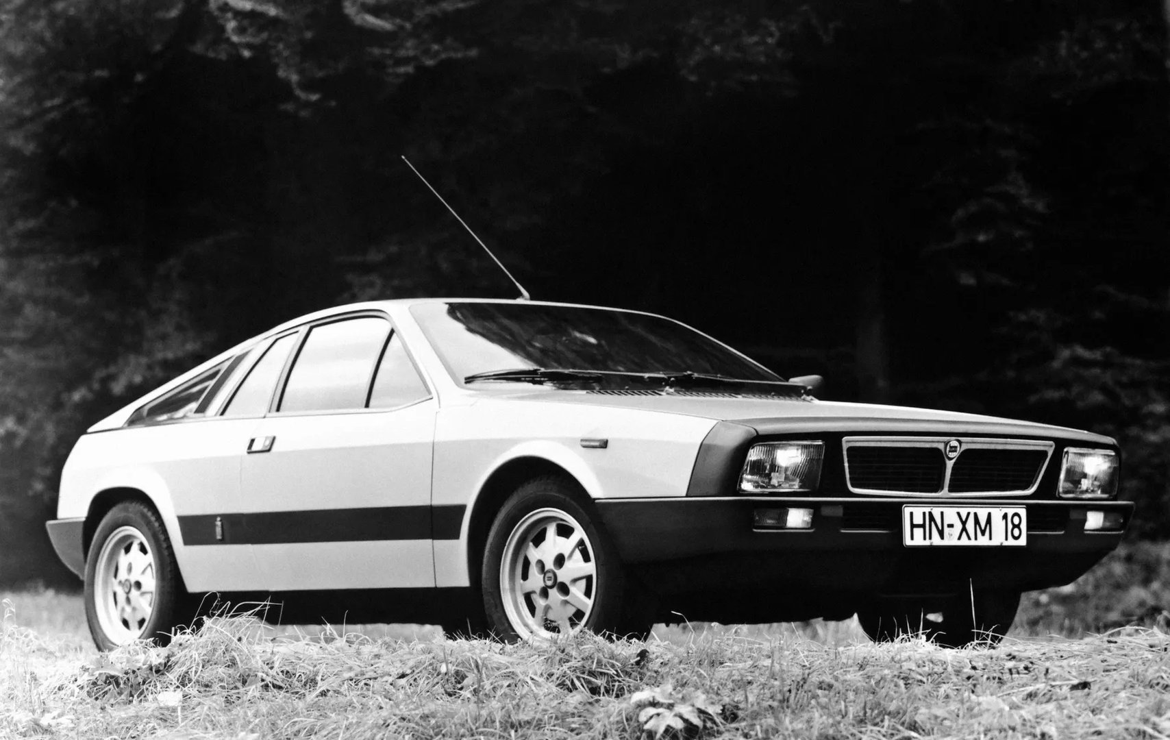 Lancia_Montecarlo_1_generation__Coupe__2.jpg