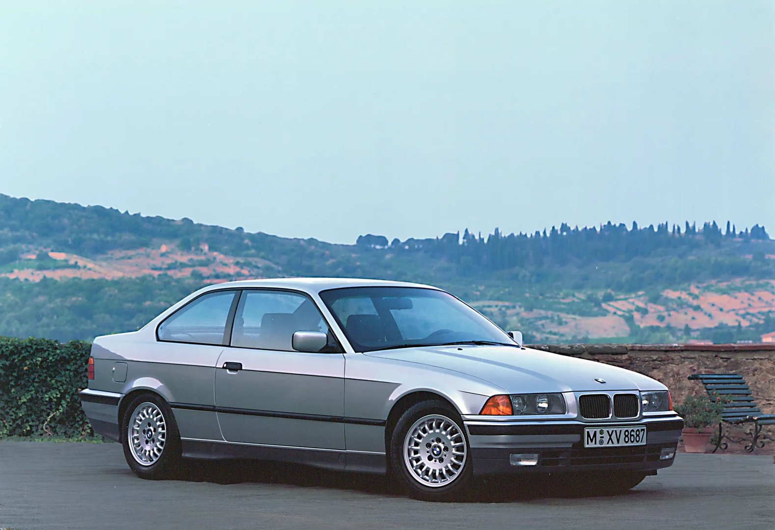 BMW_3_series_3_generation__Coupe__7.jpg