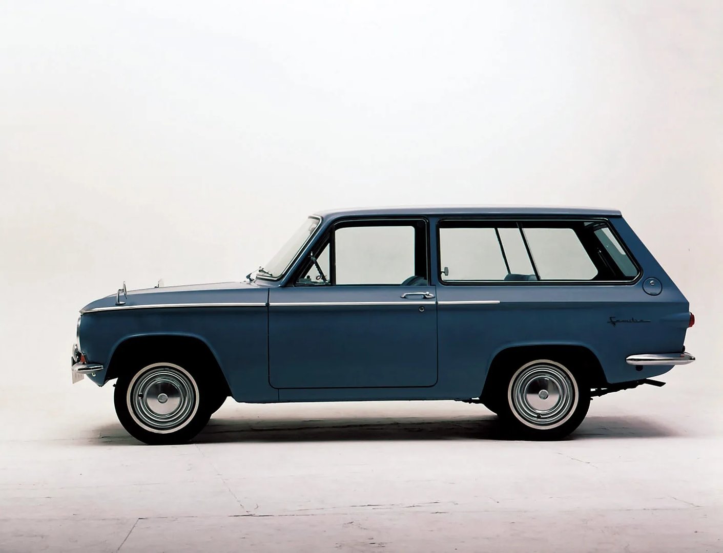 Mazda_Familia_1_generation__Estate_3-door__4.jpg