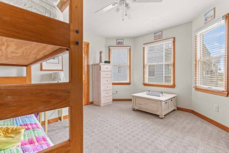 1st Floor Twin Bunks with Private Bath