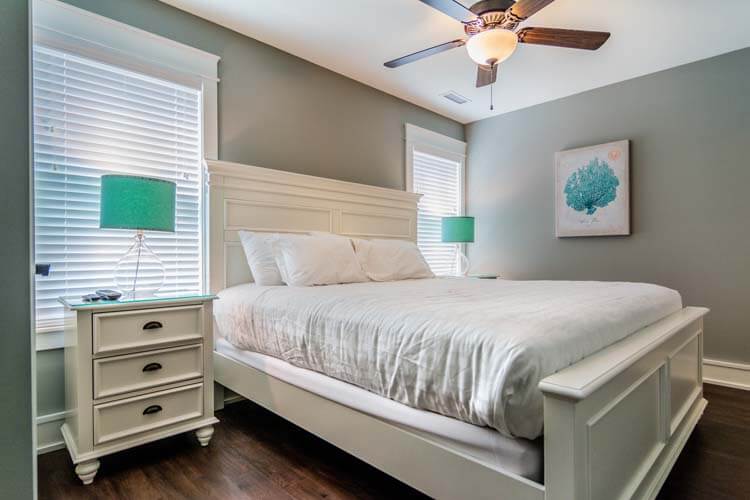 1st Floor King with Private Bath #10