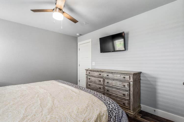 Ground Floor King with Private Bath