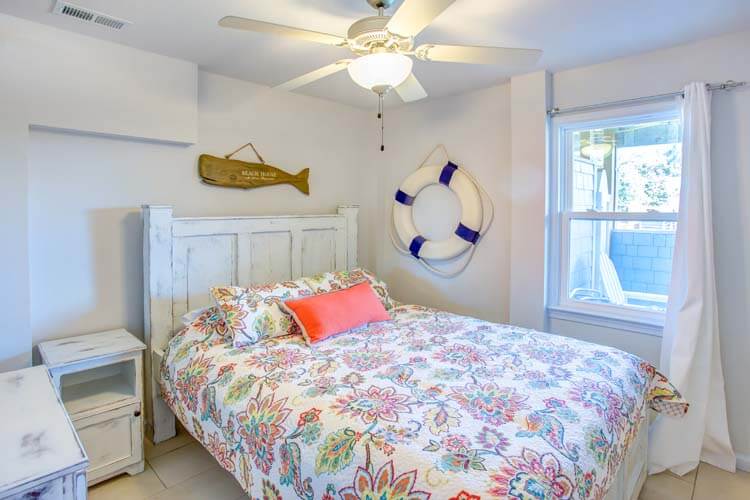 Ground Floor Queen with Shared Bath