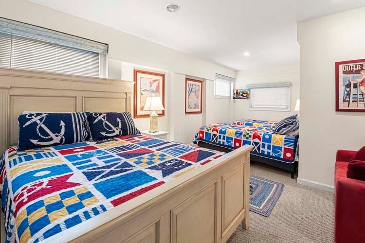 Ground Floor Queen, Two Twins, Twin Sleepchair Bedroom